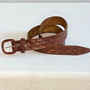Mens Tooled Leather Belt Medium Gingerbread Brown Decorative Pattern
